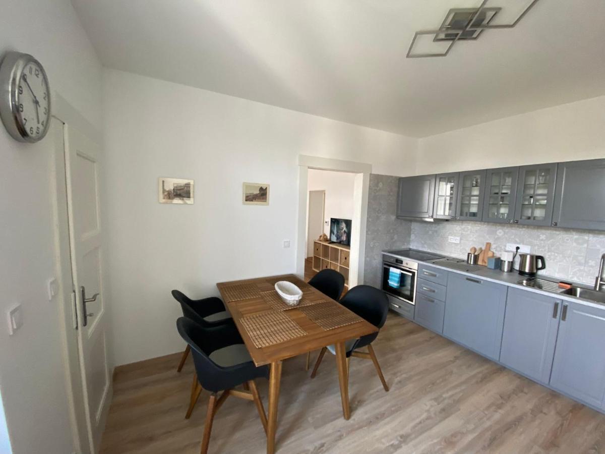 Apartman Xaveriova Prague Luaran gambar